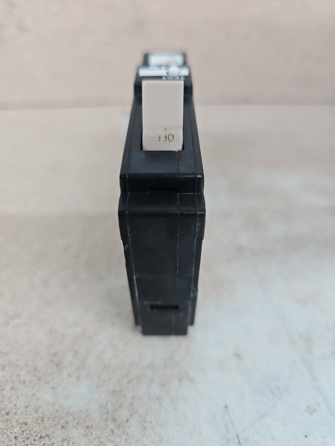 NTO Eaton CHFGT120 20A Single Pole Ground Fault Circuit Breaker