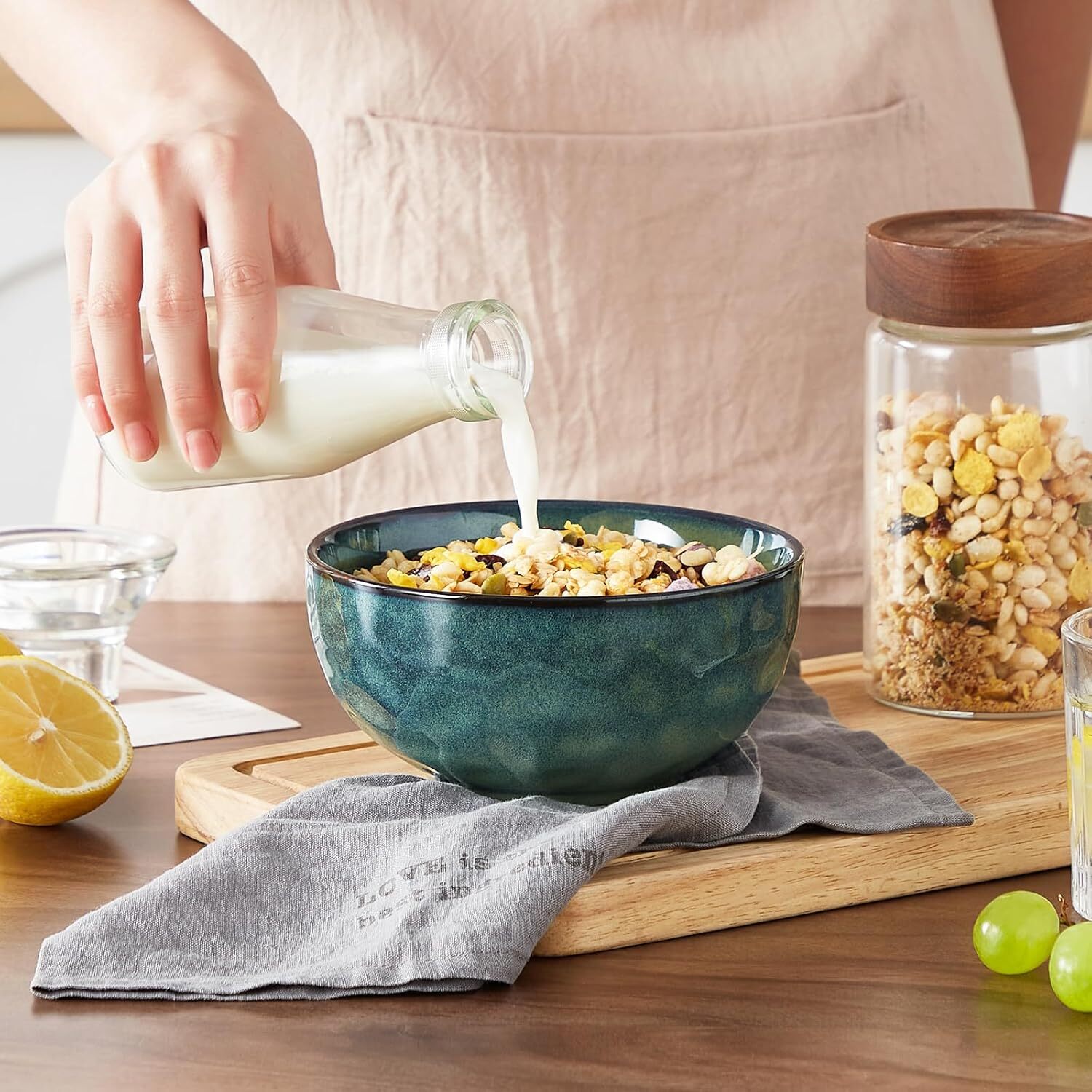 24oz Bowls for Soup, Ceramic Deep Soup Bowls Set of 4, Green Cereal Bowls Set