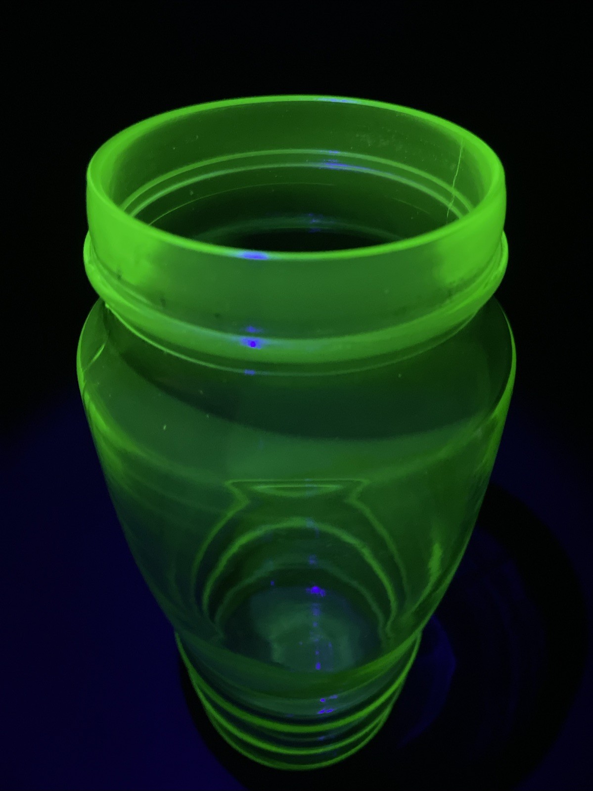 Vintage Green Uranium Glass Martini/Cocktail Shaker With Lids 11 Inches