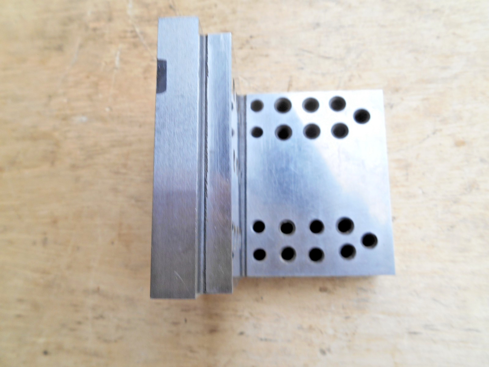 MACHINISTS RIGHT ANGLE SET UP STEP V-BLOCK , 3 x 3 x 3" x 3/4"