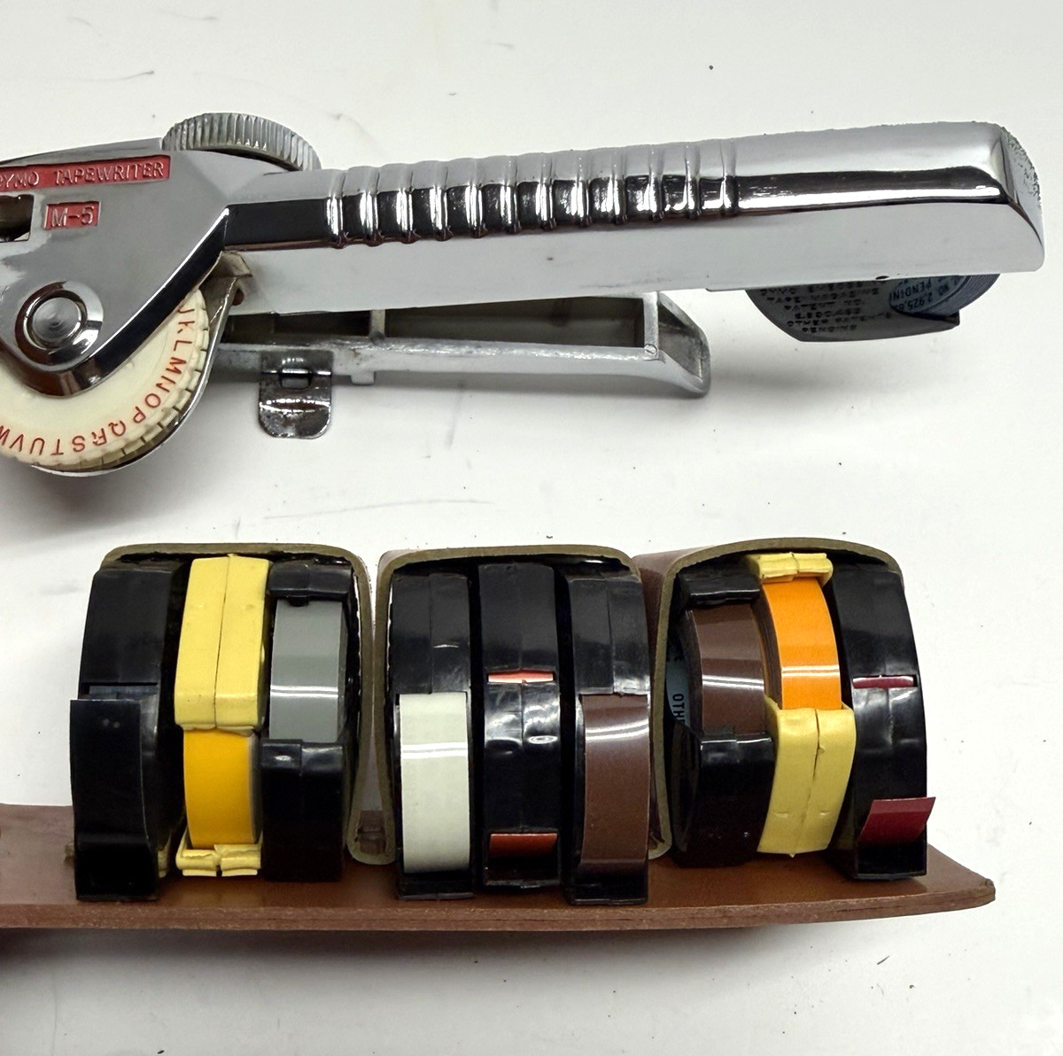 VINTAGE Dymo M-5 Tapewriter Manual Embossing Label Maker Case & Storage Tray