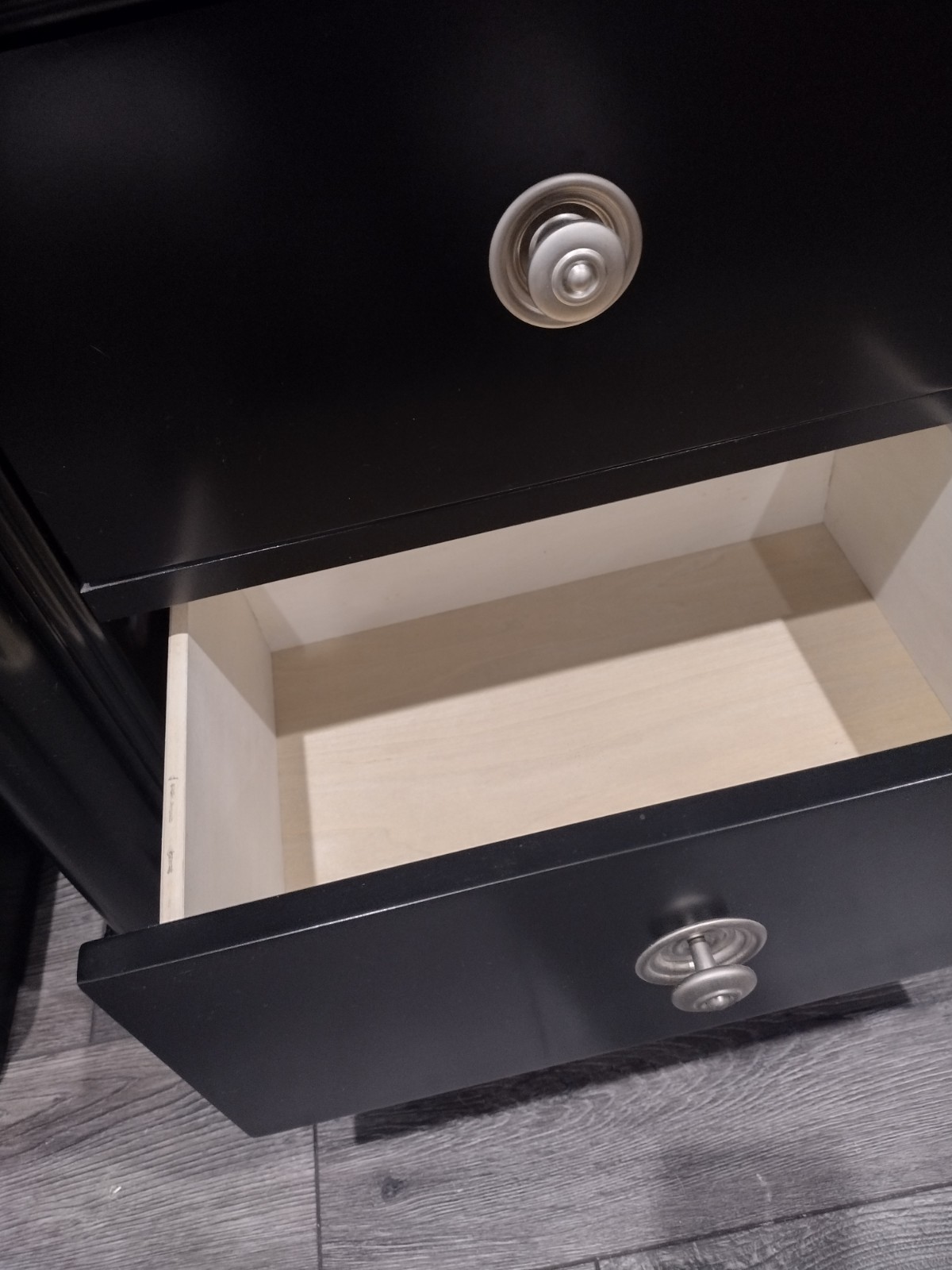 Set of 2 Nightstands from Rooms To Go