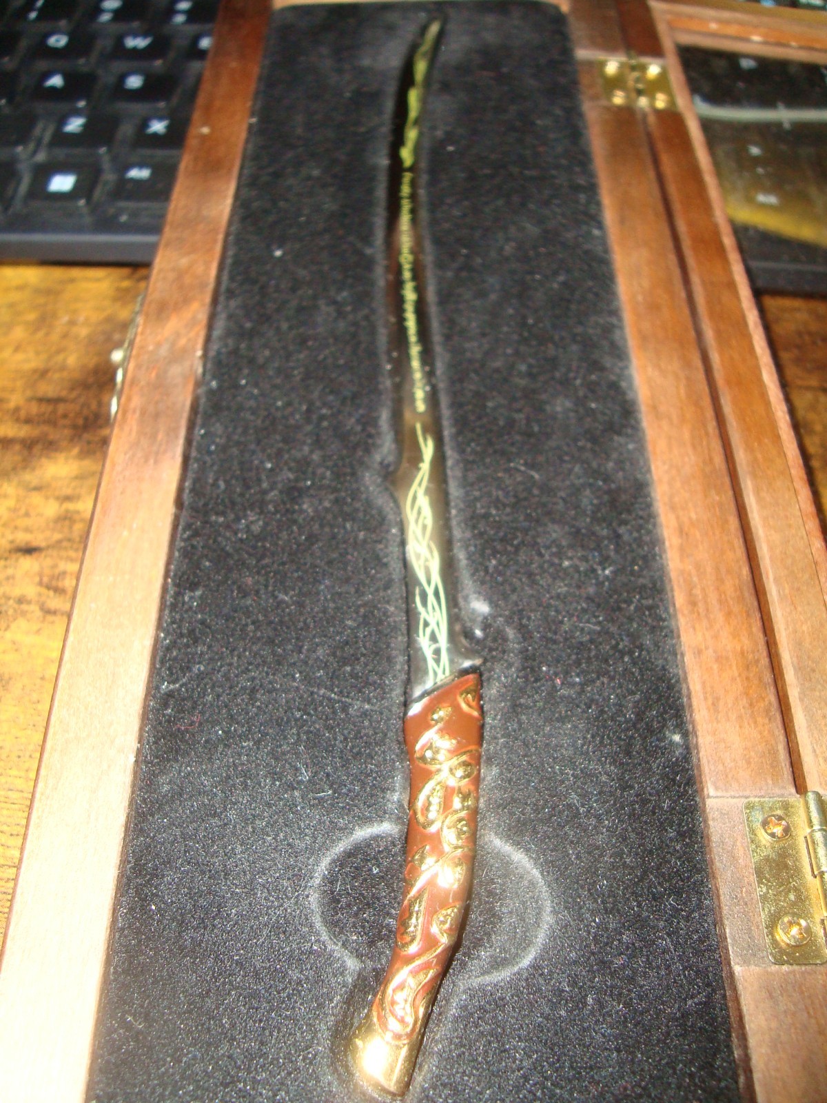 LOTR Lord Of The Rings Sword Replica Hadhafang Letter Opener Wood Case 8.5"