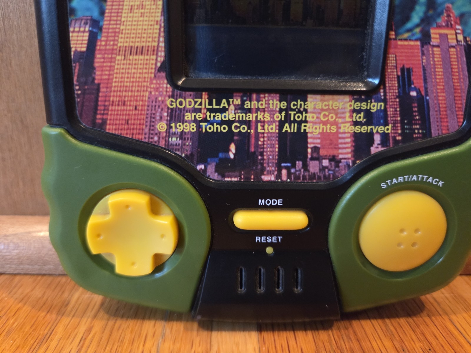 VTG 1998 Toho Entertainment Godzilla LCD Handheld Game WORKING (No Battey Cover)