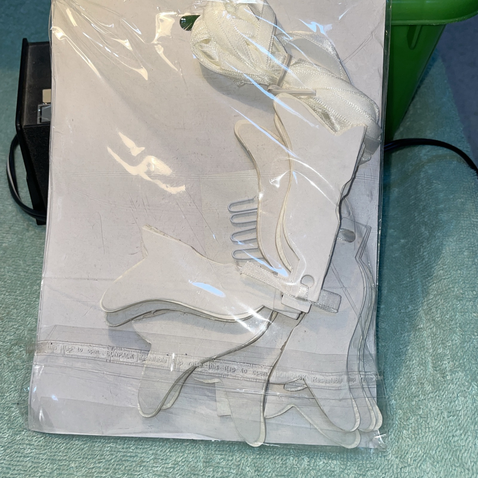 Amscan Honeycomb Trimmer 12 - 3 Inch Paper Bells Vintage New