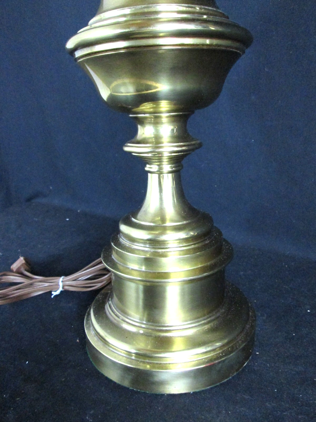 Vintage 29 1/2" Stiffel Heavy Brass Hollywood Regency URN 3-Way Table Lamp