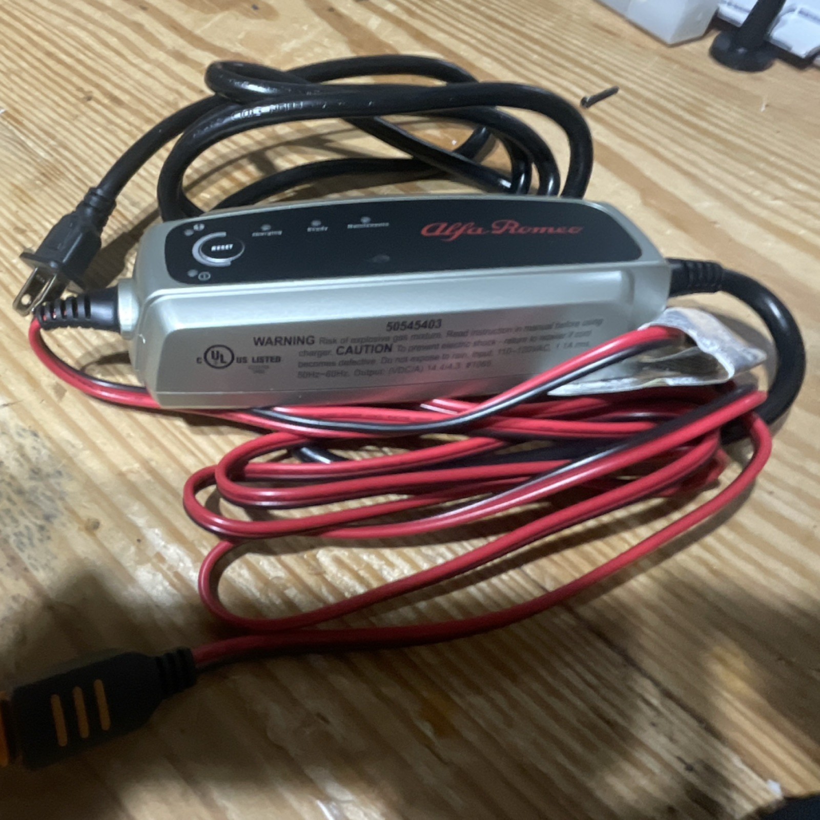 Alfa Romeo Battery Charger And Conditioner