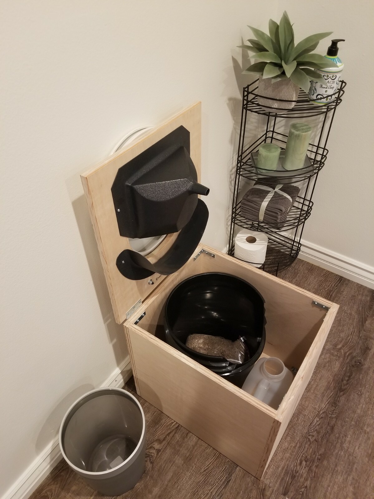 Road Commode Composting Toilet with Urine Diverter