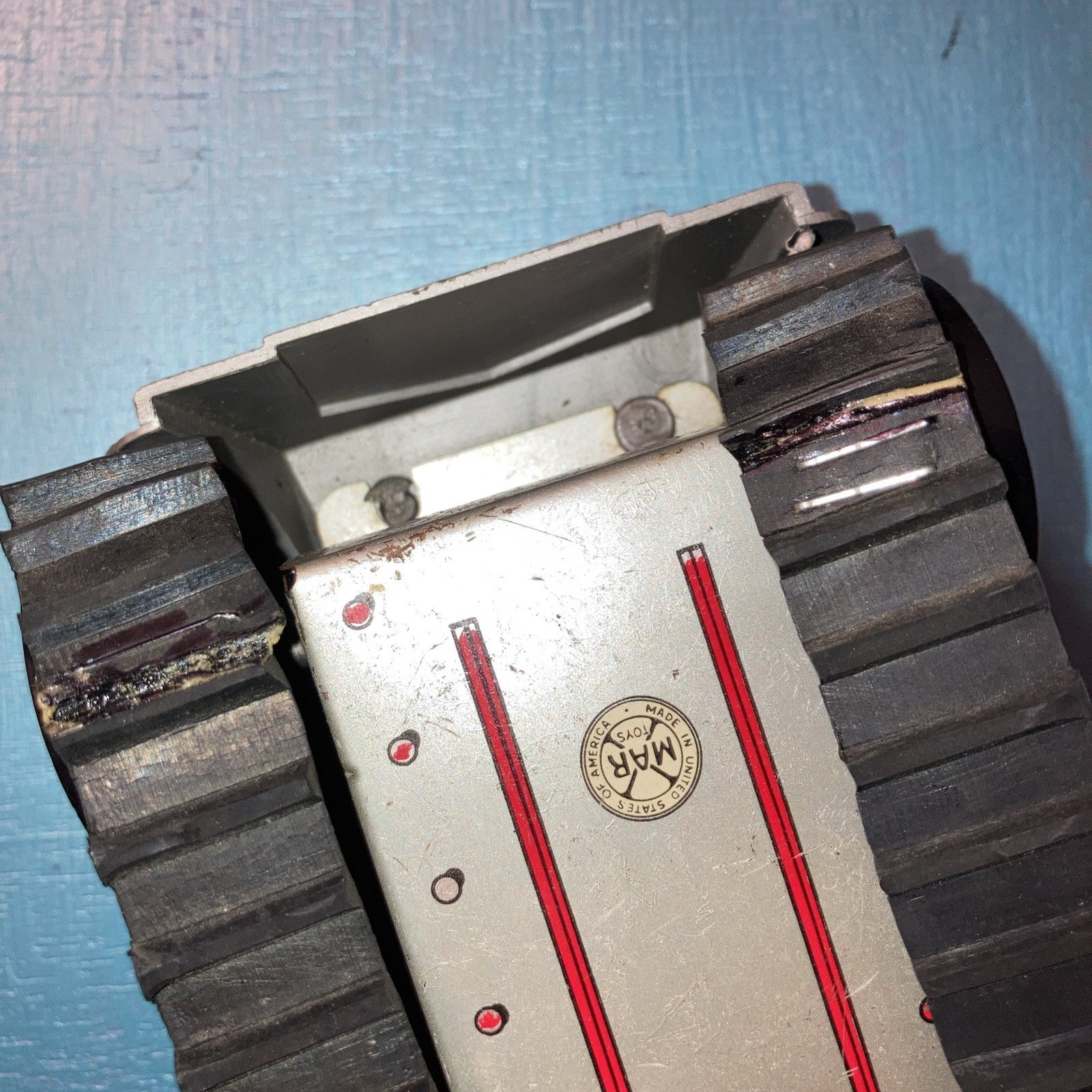 1950s marx Climbing fighting tank Tin Bottom Plastic Top Windup Works For Parts