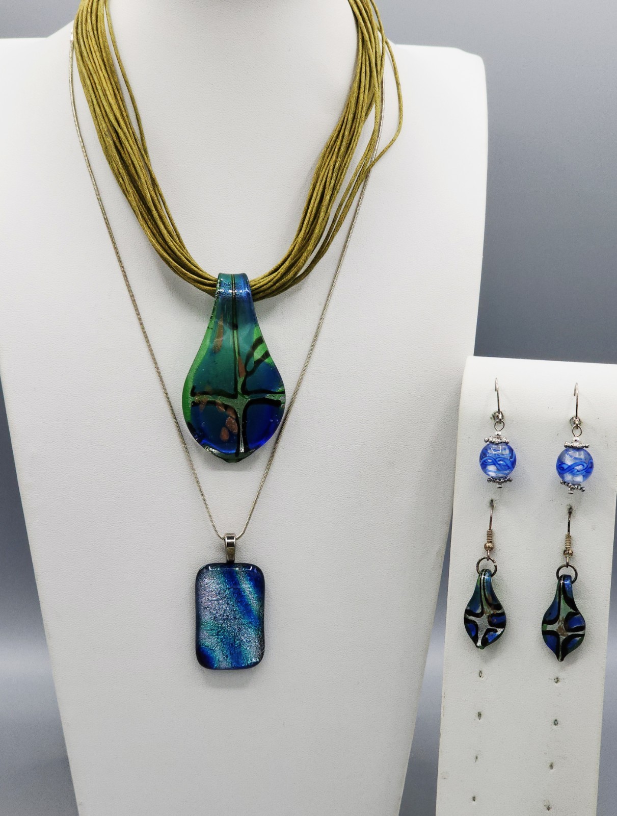Murano Art Glass Jewelry Bundle Pendant Necklace Earrings Blue Silver Tone
