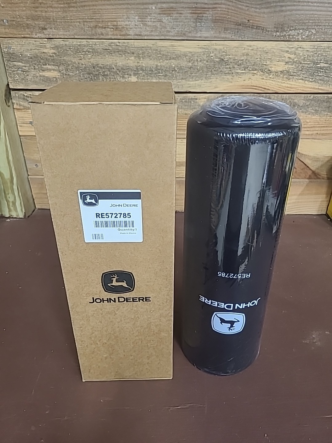 John Deere RE572785 Engine Oil Filter