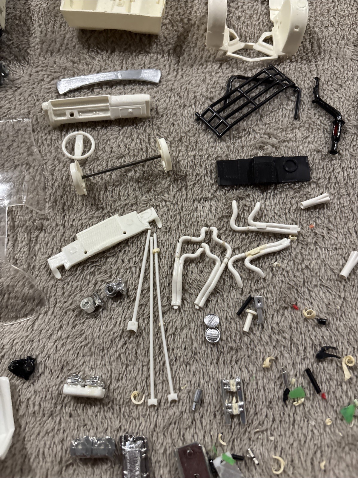 vintage 1973 issue MPC 1/25 Bill "Grumpy's Toy" Jenkins Pro Stock Vega Parts