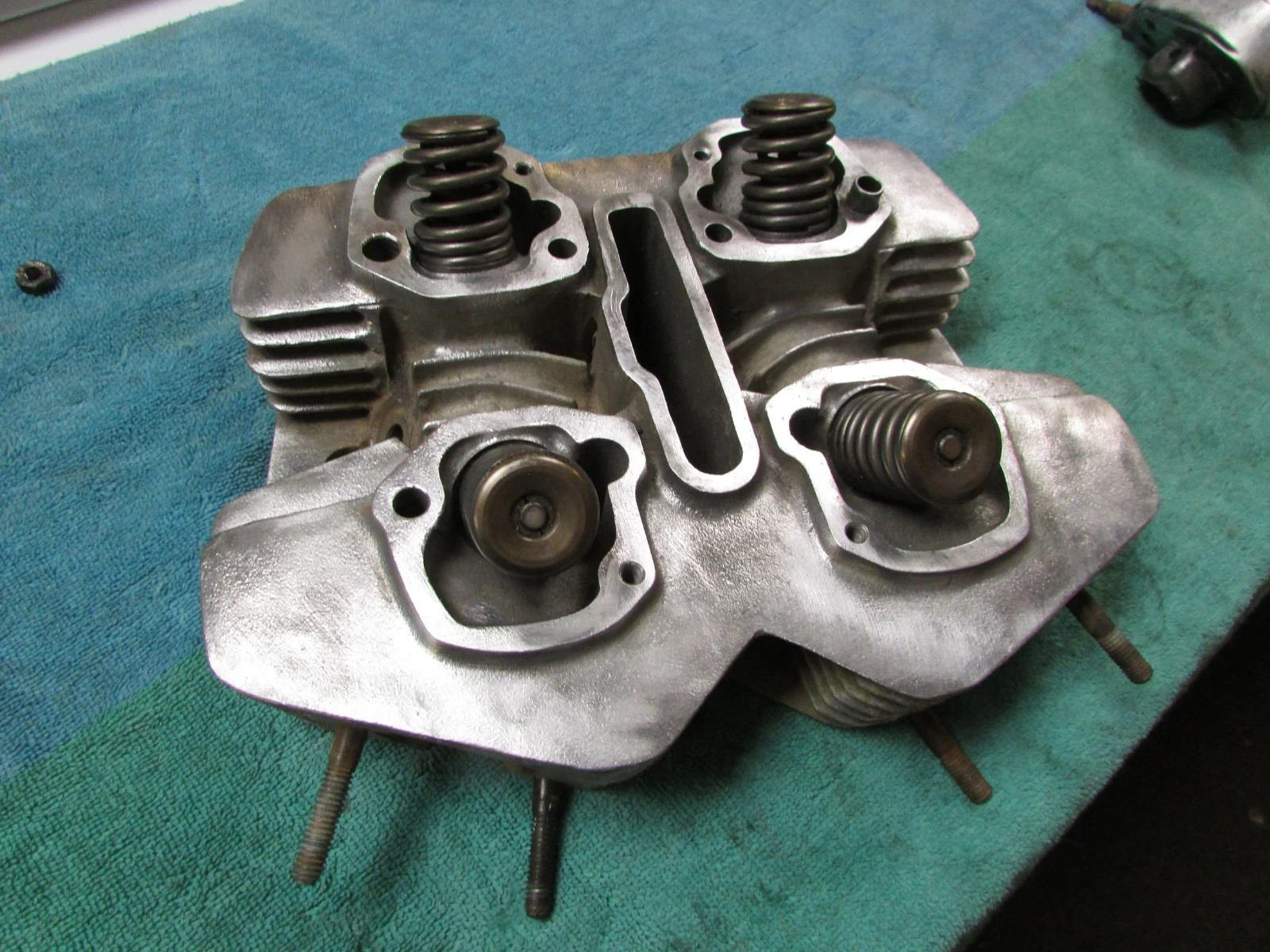 1972 Honda SL350 Complete Cylinder Head Assembly