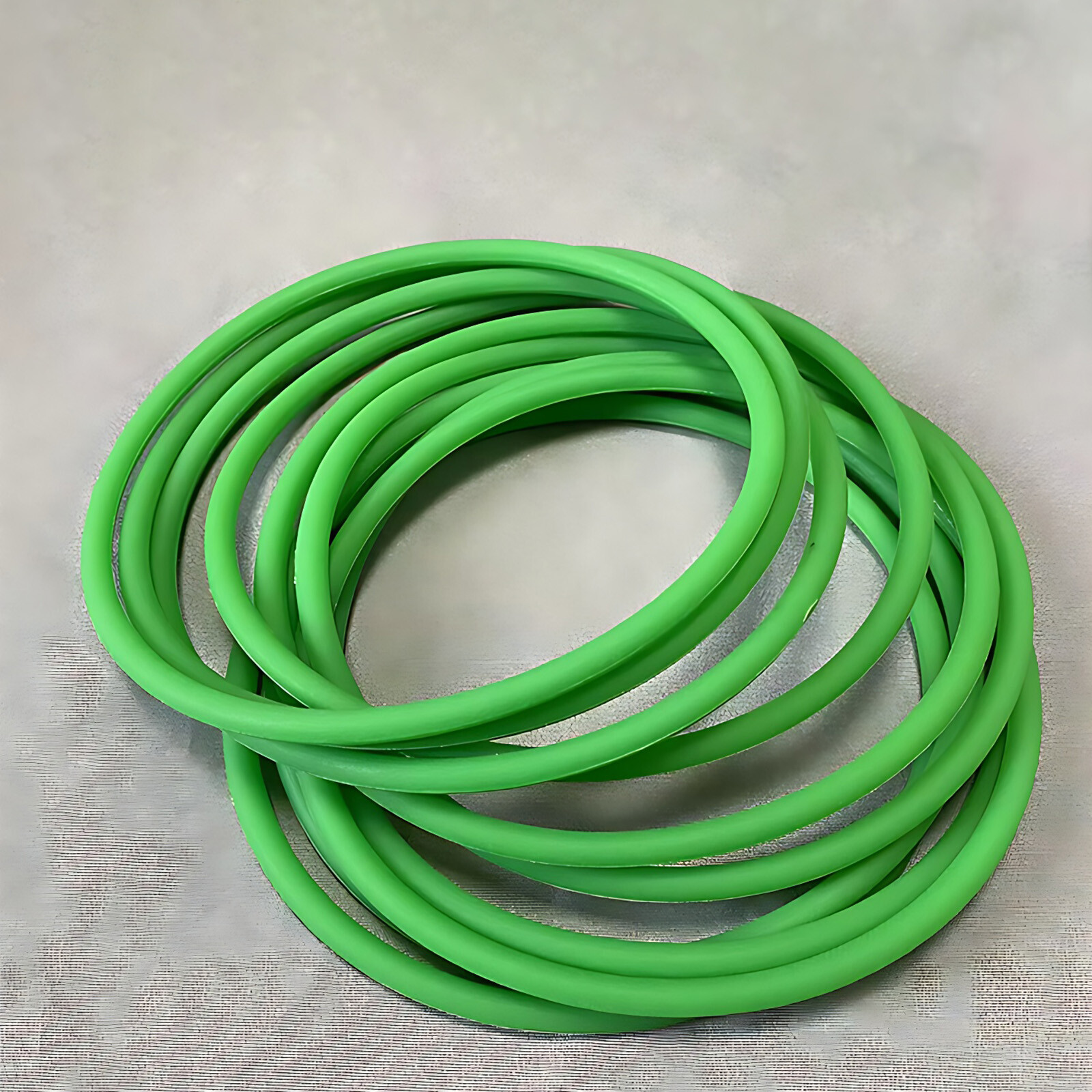 PU Green Solid Round Belt Polyurethane Close Loop Drive Belting Diameters 2-10mm