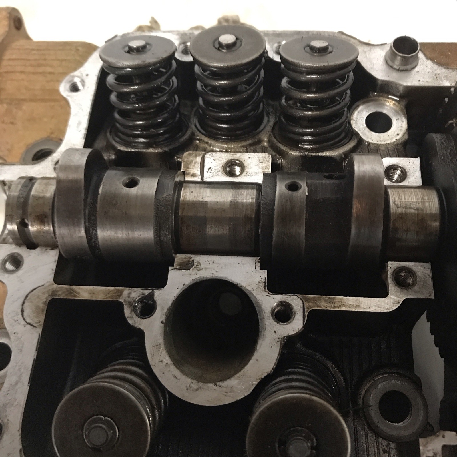 2002-08 Yamaha GRIZZLEY 660 OEM Cylinder Head 5KM-11101-01-00 CAM & ROCKER COVER