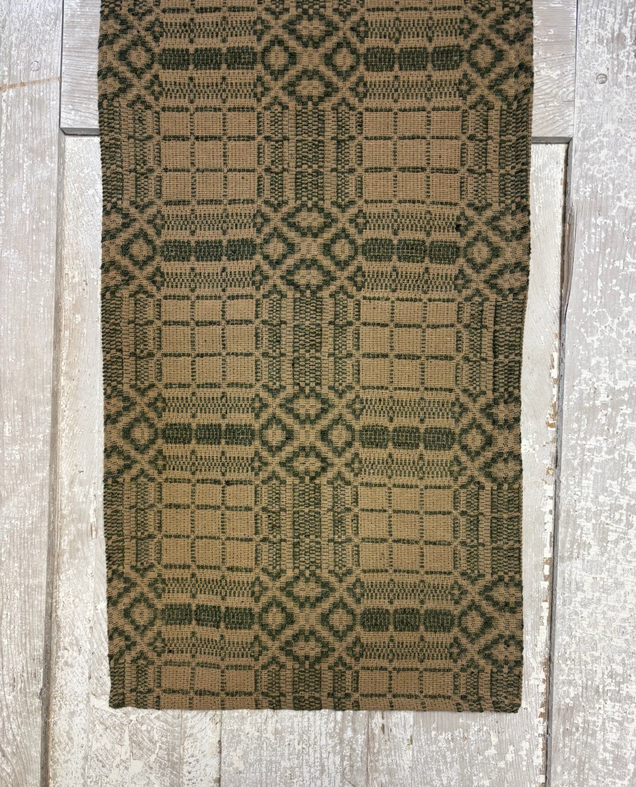 New Primitive GREEN COVERLET TABLE RUNNER Woven Topper 32"