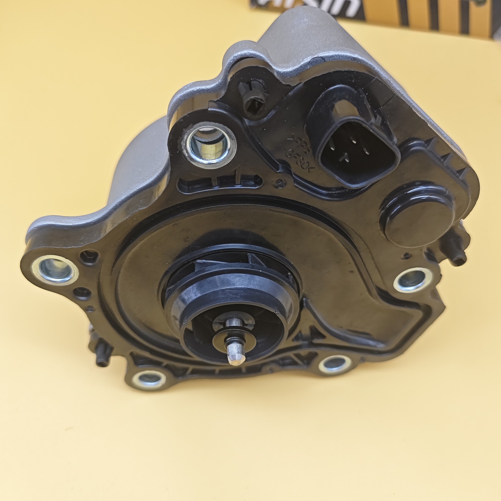 New AISIN Water Pump WPT-190 WPT190 ZVW30 ZVW35 161A0-29015 Prius CT200h