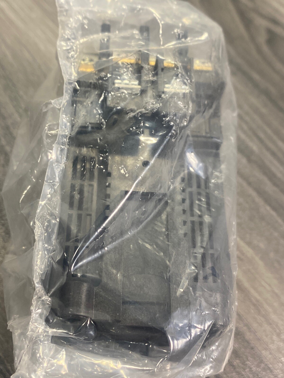 Fuji Electric SC19AG Type SC-4-1/G (19) Magnetic Contactor 24VDC Coil 32A -USA