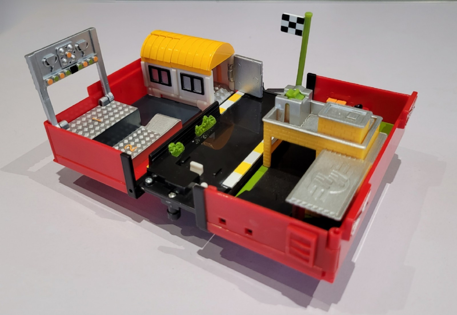 Micromachines 2002 Finish Line Truck Complete With Exclusive Playset Vehicle