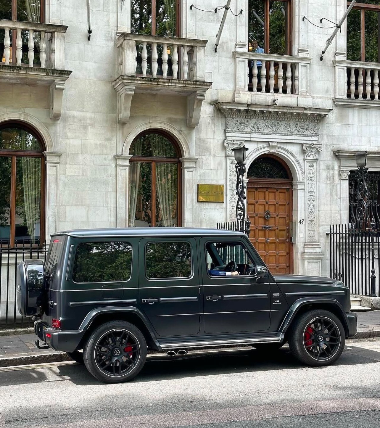 Factory Mercedes Benz Center Cap G63 G550 G Wagon OEM AMG Wheel A0004003400 G