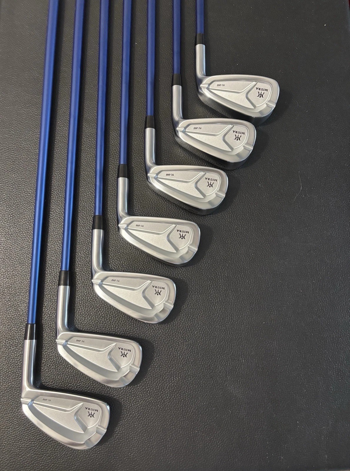 Miura TC-202 Iron’s 4-PW Graphite Design Tour AD-65 Reg Flex, MCC Blk/Blue Grip