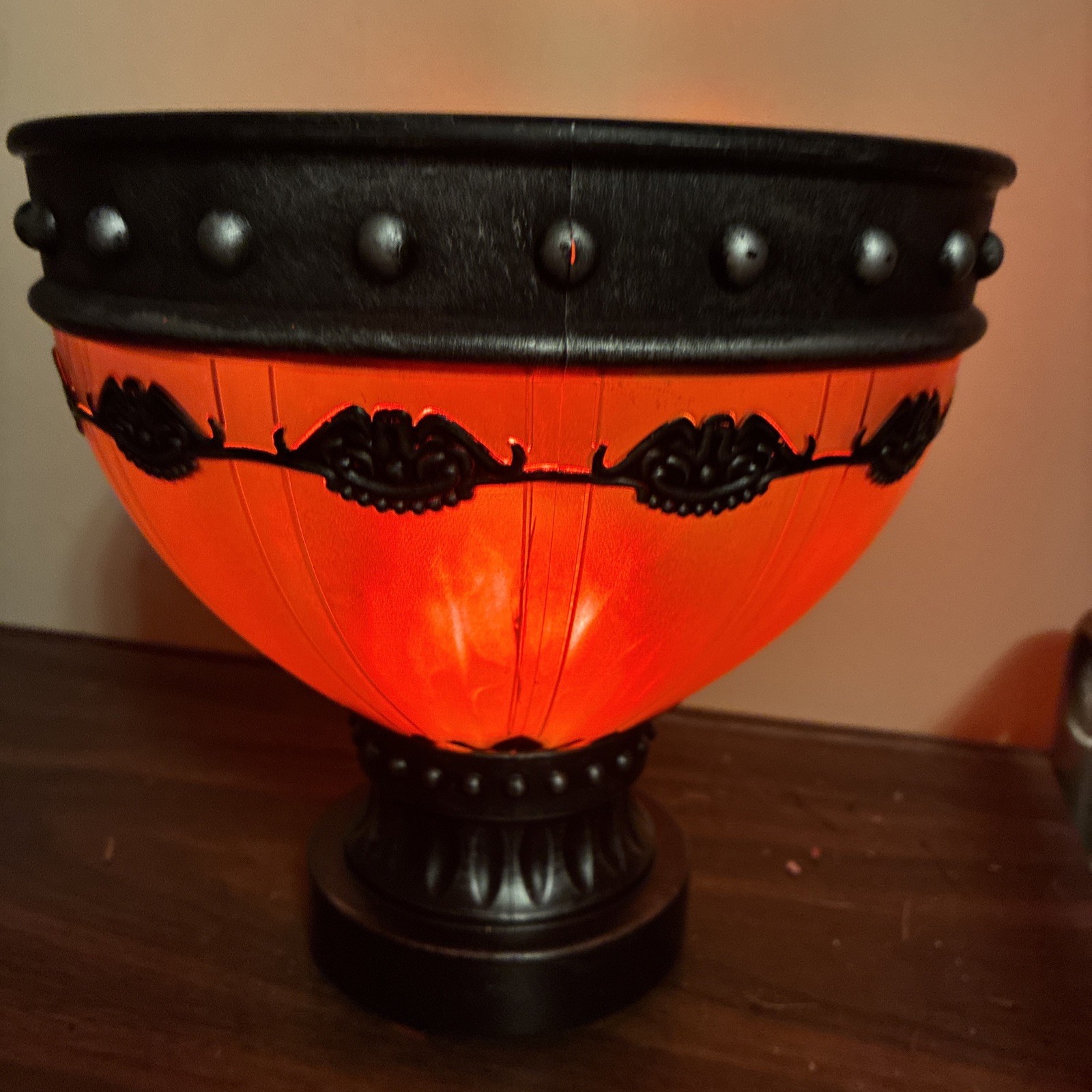 Gemmy Halloween Light Up Goth Pedestal Candy Bowl Red Flame Look Spooky!