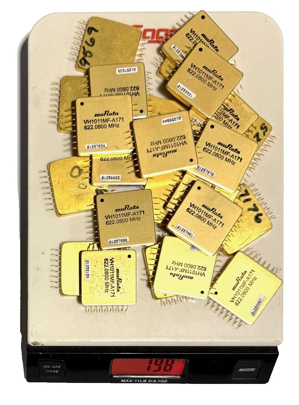 198 Grams Vintage Gold Ceramic IC Chips For Gold / Precious Metal Scrap Recovery