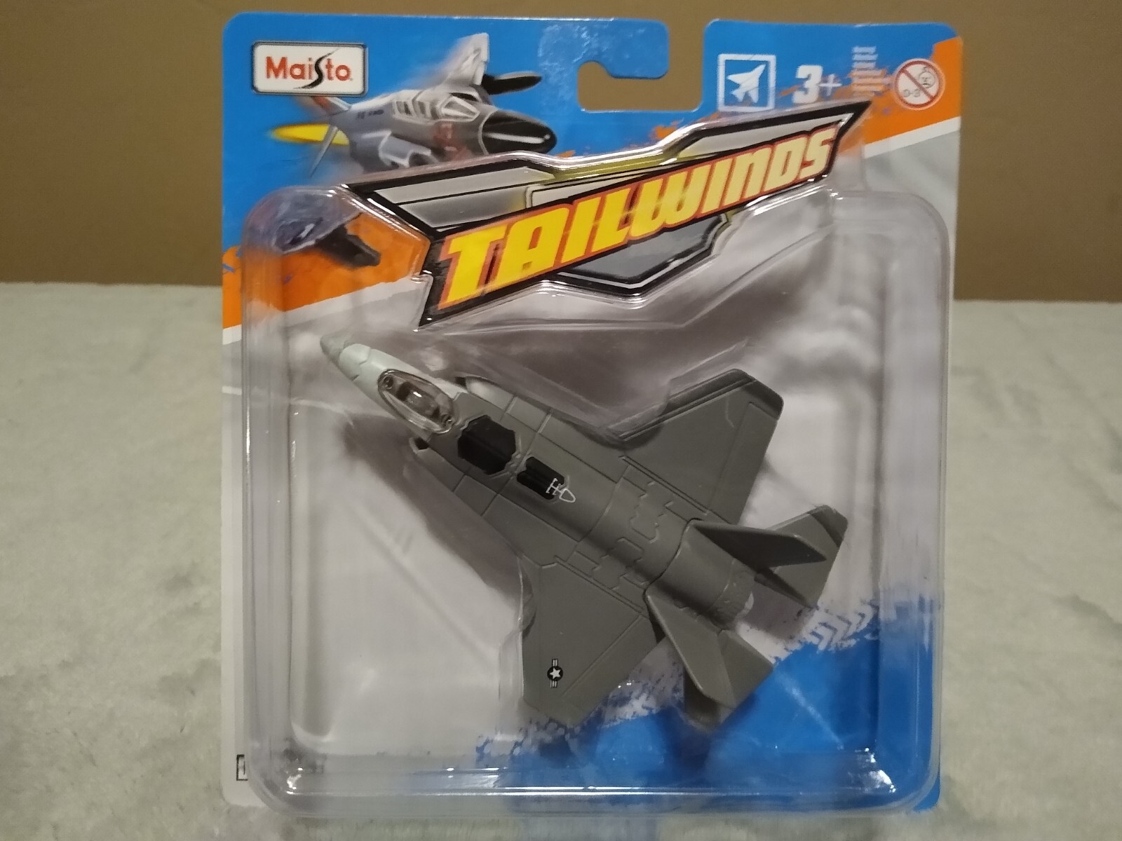 F-35 Lightning Fighter Jet Die-Cast Model From Maisto Tailwinds