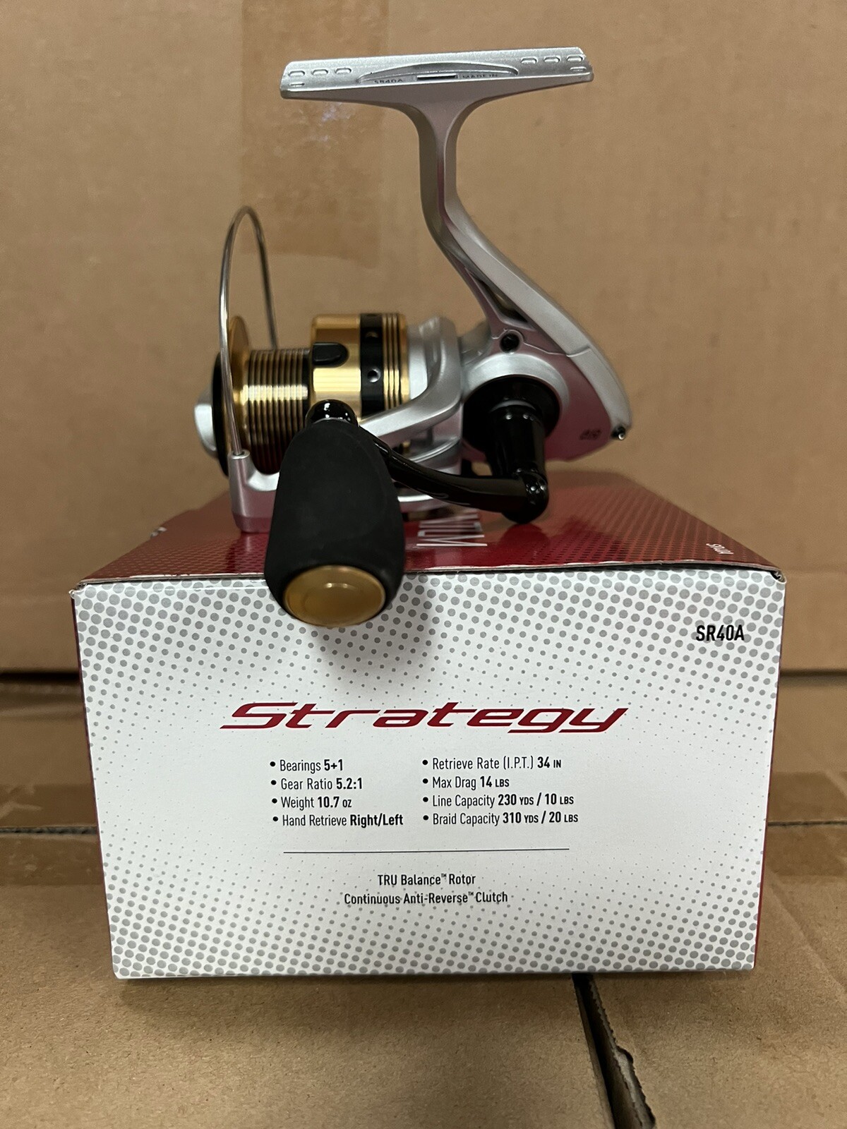 QUANTUM STRATEGY SR40 SPINNING REEL NEW in Box