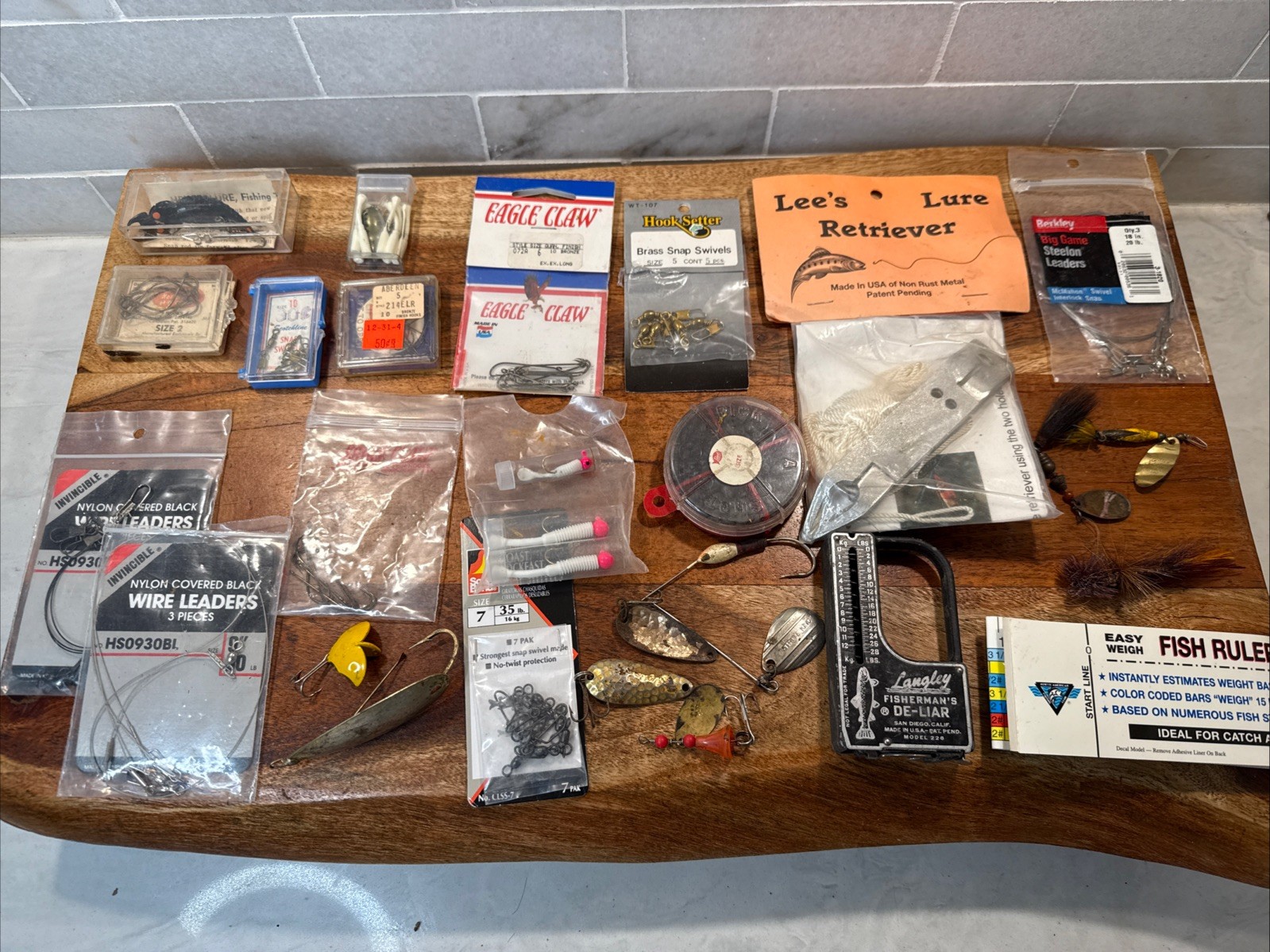 Lot Fishing Supplies Vintage Flies Lures Line Weights Scale Hooks