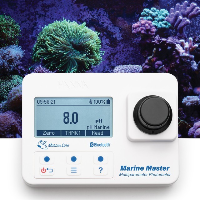 Marine Master Waterproof Wireless Multiparameter Photometer - HI97115C