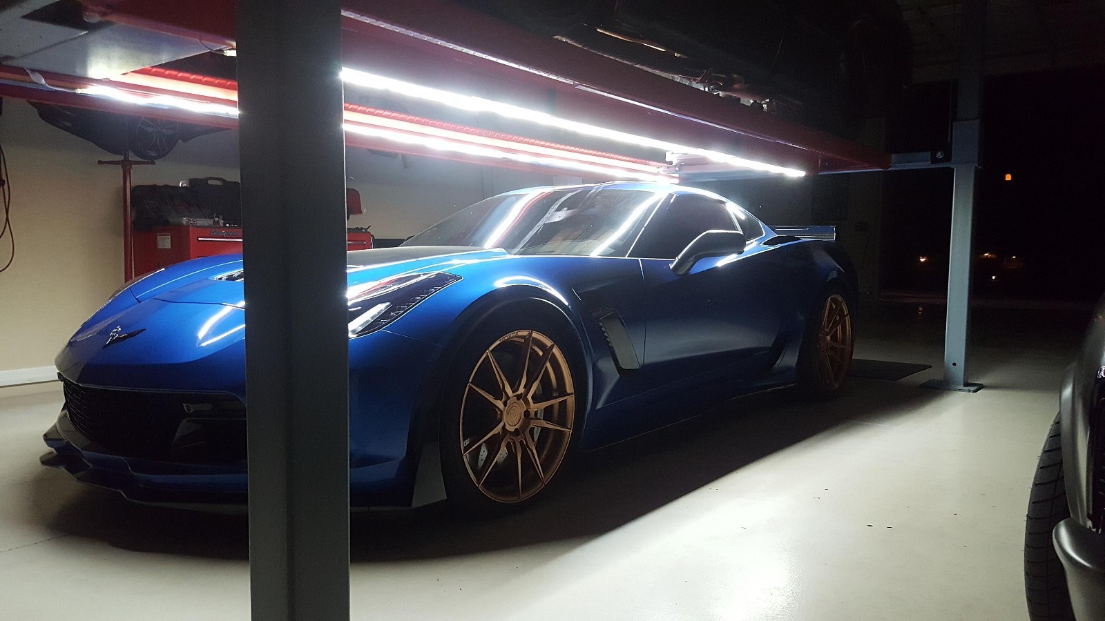 Advantage LED LIFT LIGHTS for 4 Post (BRIGHTEST KIT on the market!)1440 LED's