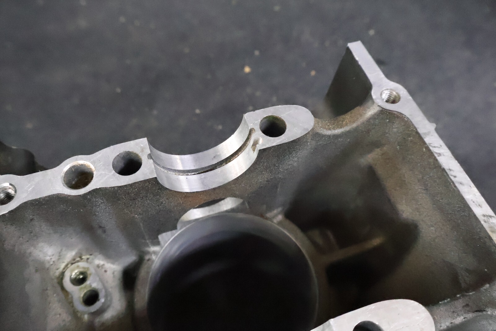 HONDA 2007 CBR1000RR CBR1000 ENGINE CYLINDER MOTOR BLOCK UPPER CRANKCASE