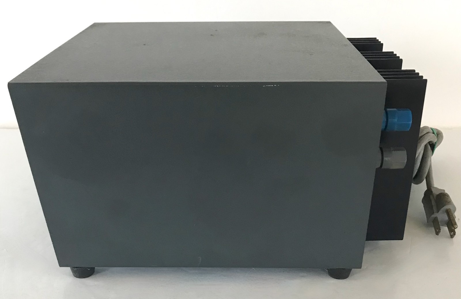 ASTRON RS-20A Regulated 13.8 VDC—20 Amp POWER SUPPLY Ham Radio NOT FULLY TESTED