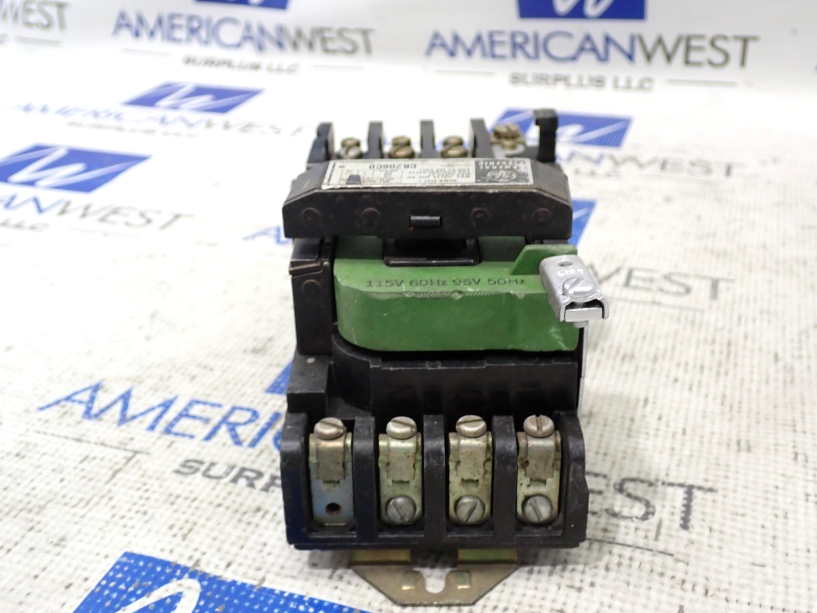 GE CR206C0 Size 1 3 Pole 27 Amp 600 Volt Starter 90/115 Volt Coil - Tested ST448