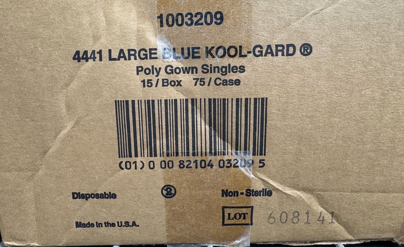 Case of 75 Cardinal Health Disposable Protective Procedure Gown Large