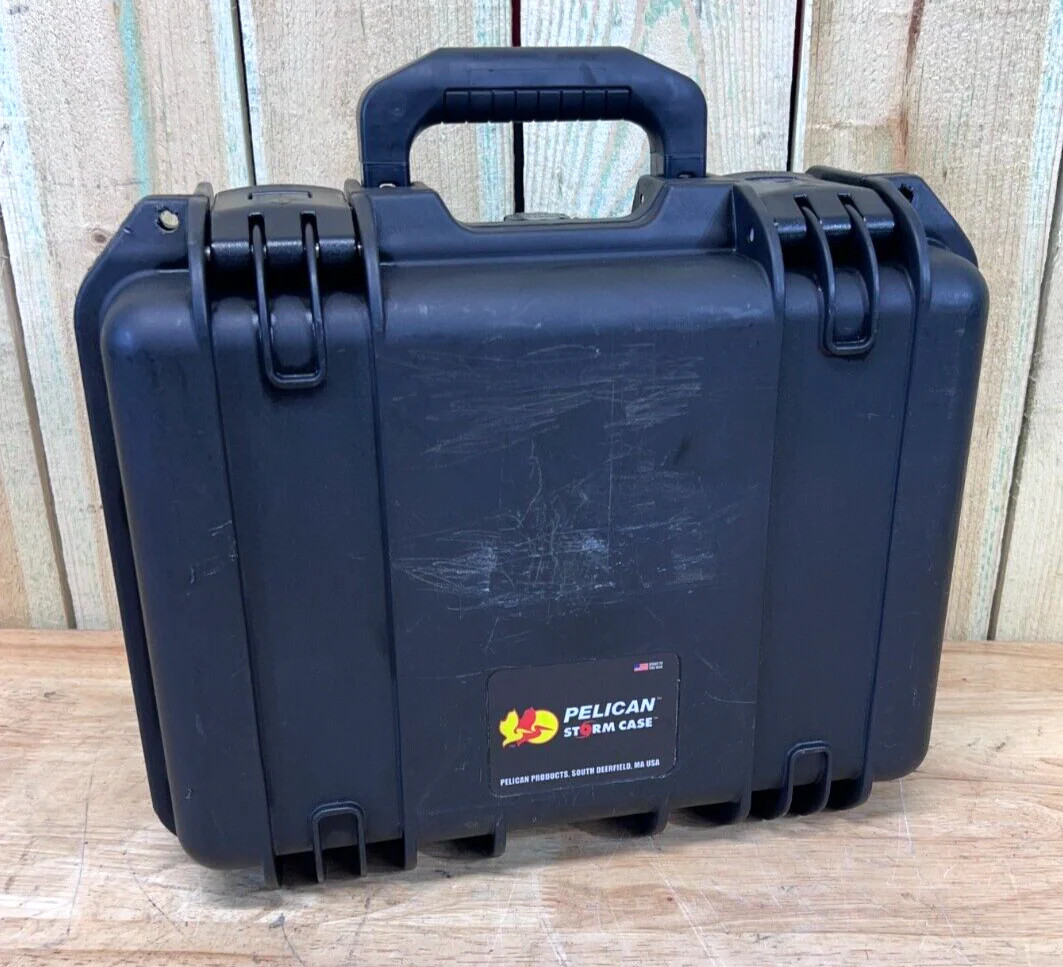 Pelican iM2100 Storm Case Black Waterproof Handheld Good Condition AB Free Ship