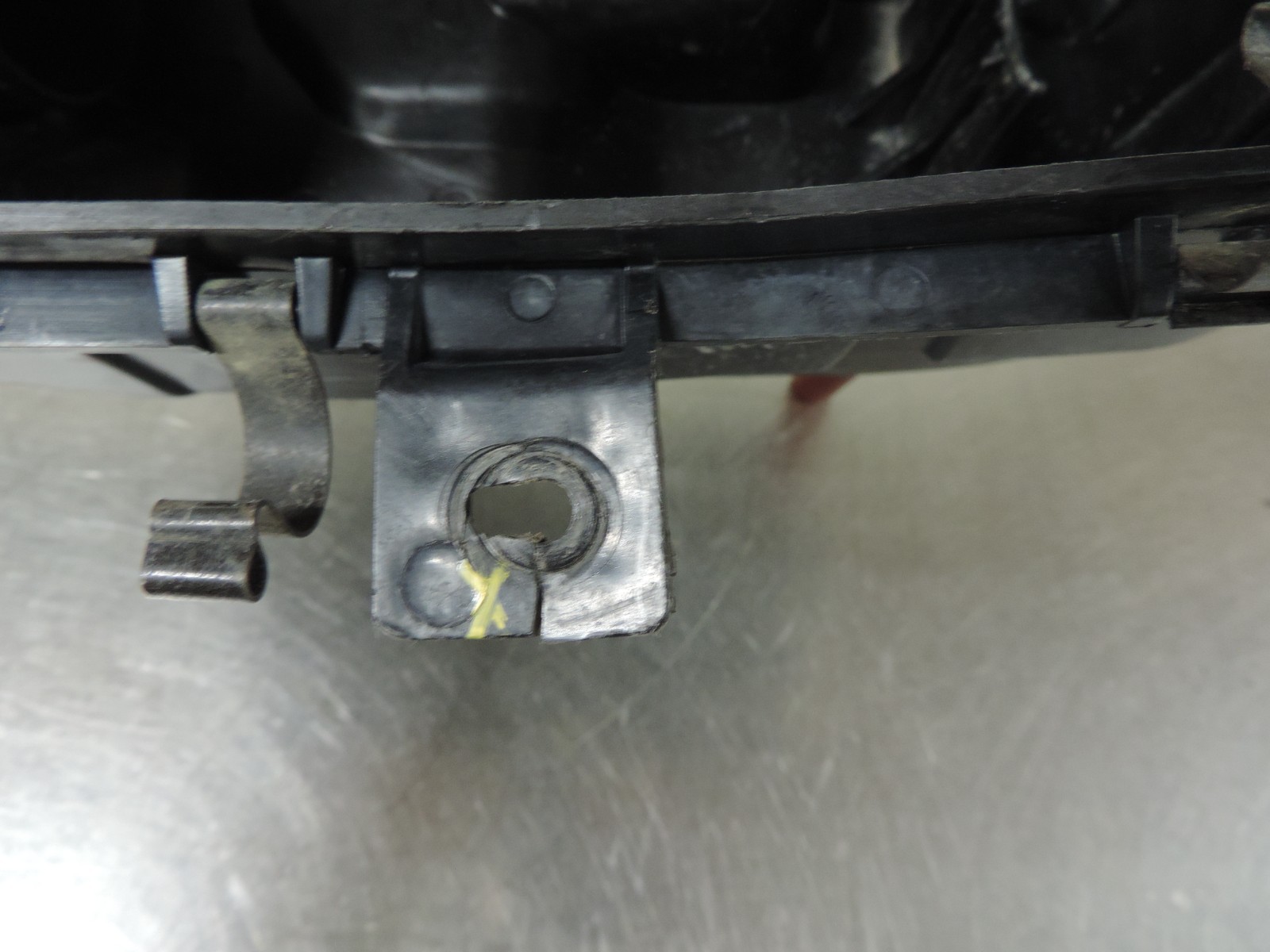 2001 Polaris Sportsman 500 HO Airbox Air Filter Housing Snorkel Lid Intake Tube