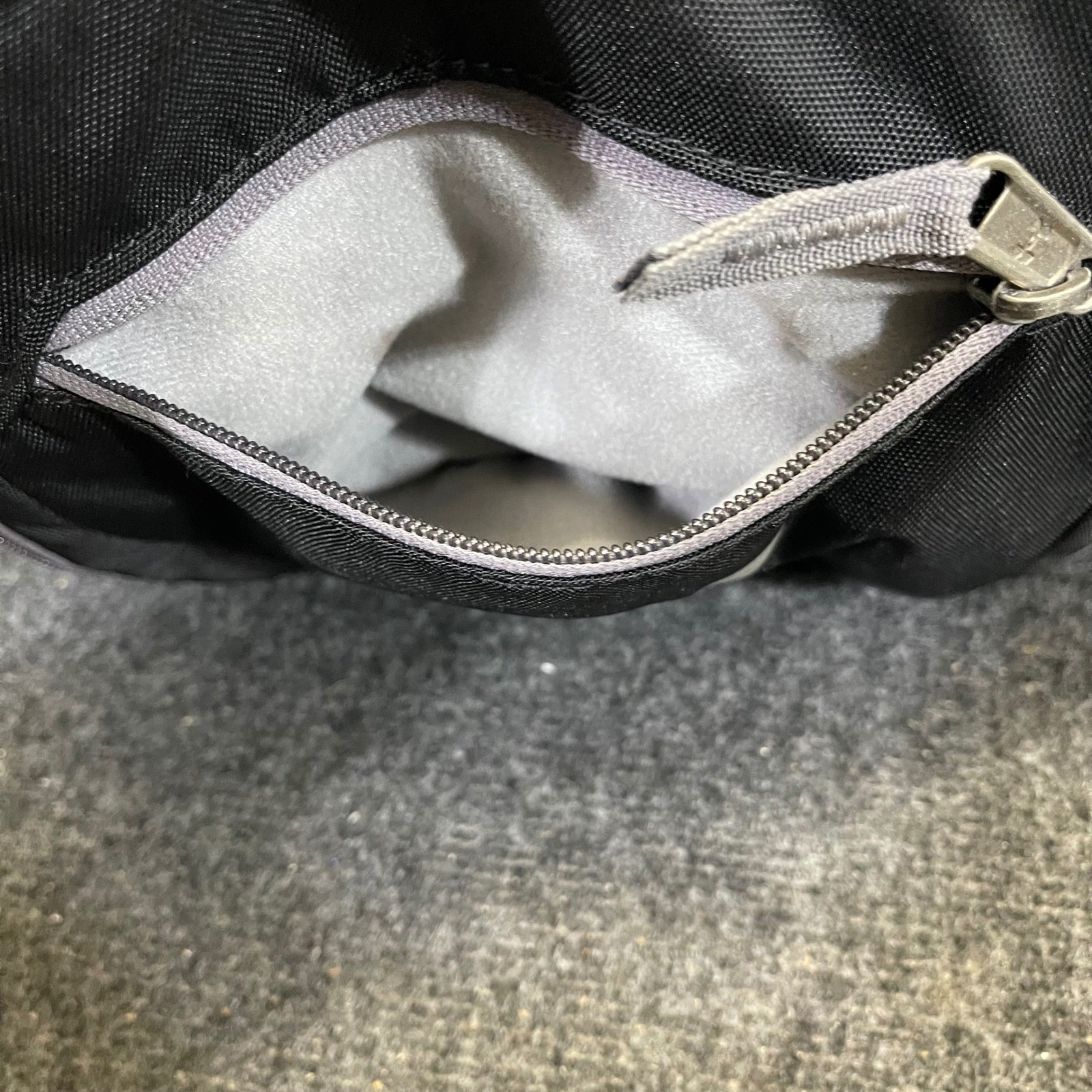 Under Armour UASB-UBP Undeniable Bat Pack Black Baseball Softball Bag Backpack