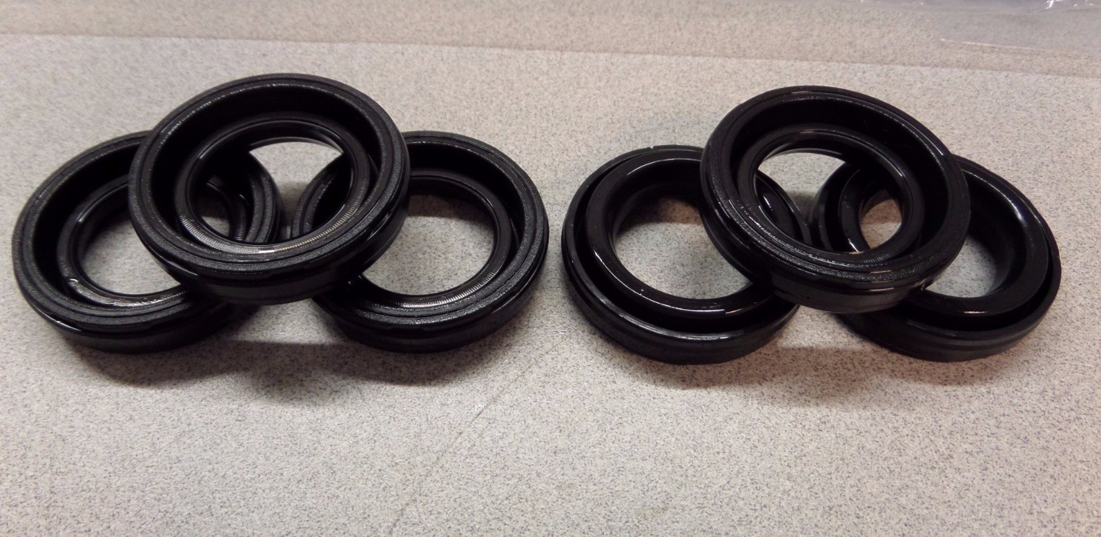 Toyota 2002 3.4L V6 5VZFE Tune Up Valve Cover Re-Seal Kit Genuine OEM OE