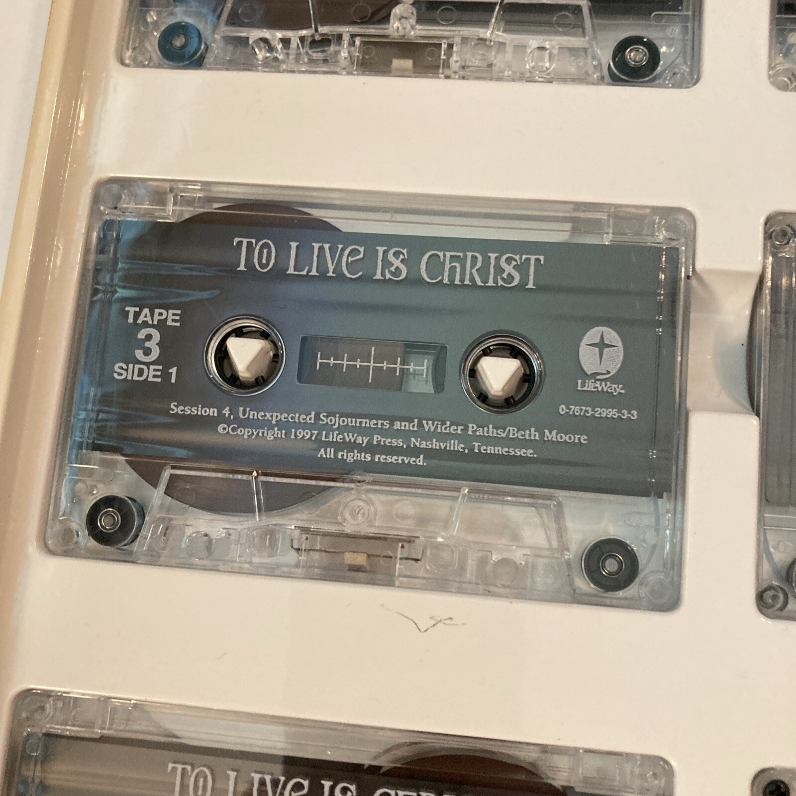 Beth Moore To Live Is Christ: The Life & Ministry of Paul Cassette Leader Kit