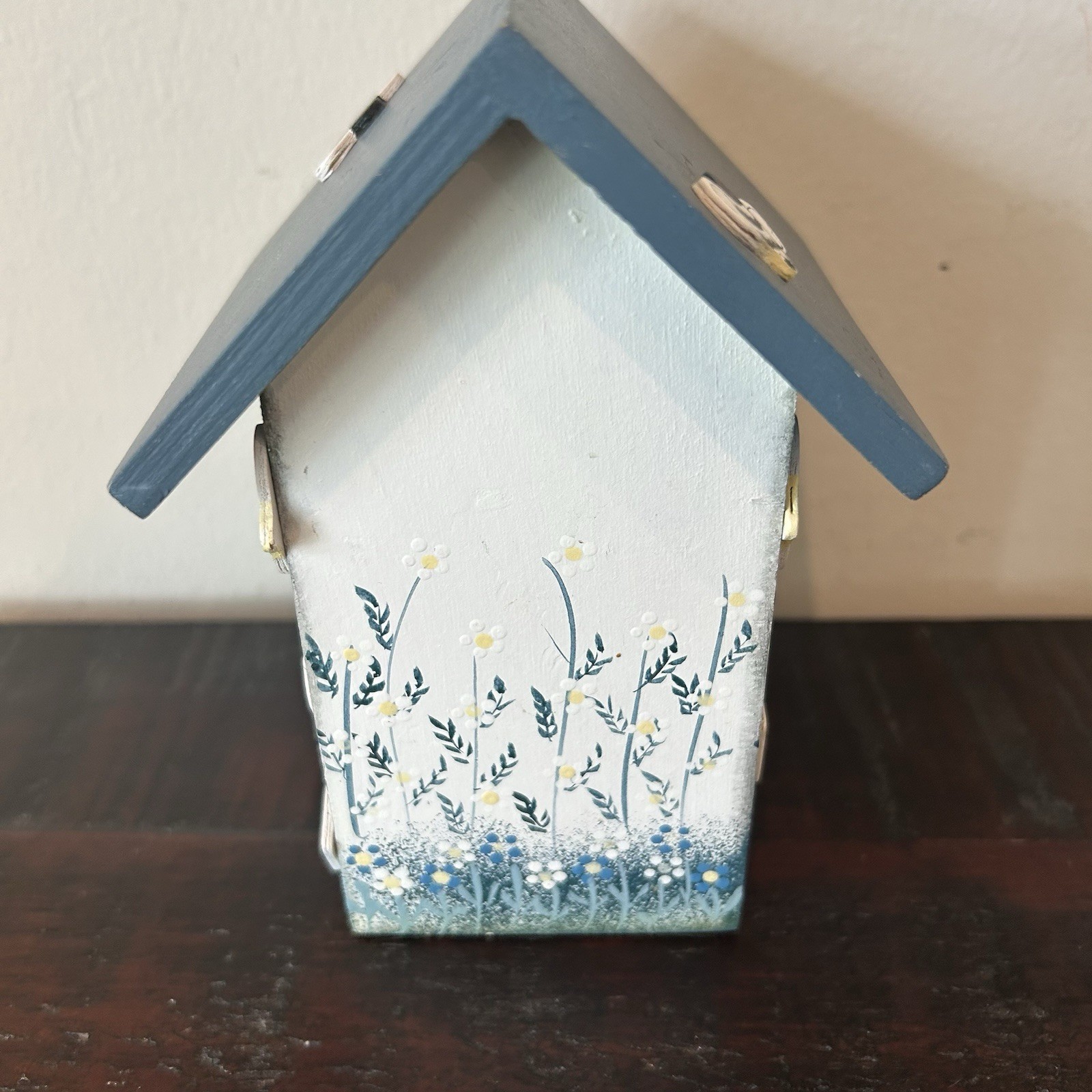 Vintage Bee Cottage Bird House Honey Bee Herbs 1999 Made In USA 6” Tall