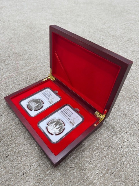 Premium Wooden 2 NGC Coin Display Storage Box Case Collector Coin Holder NGC NEW