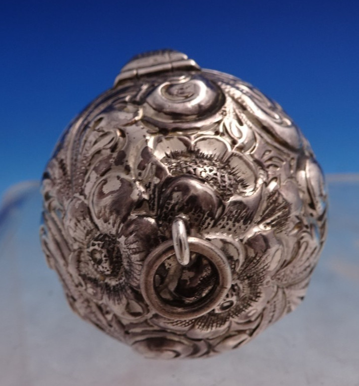 Shiebler Sterling Silver Nutmeg Sifter in Egg Form #3017 2 1/8" x 1 3/8" (#8733)