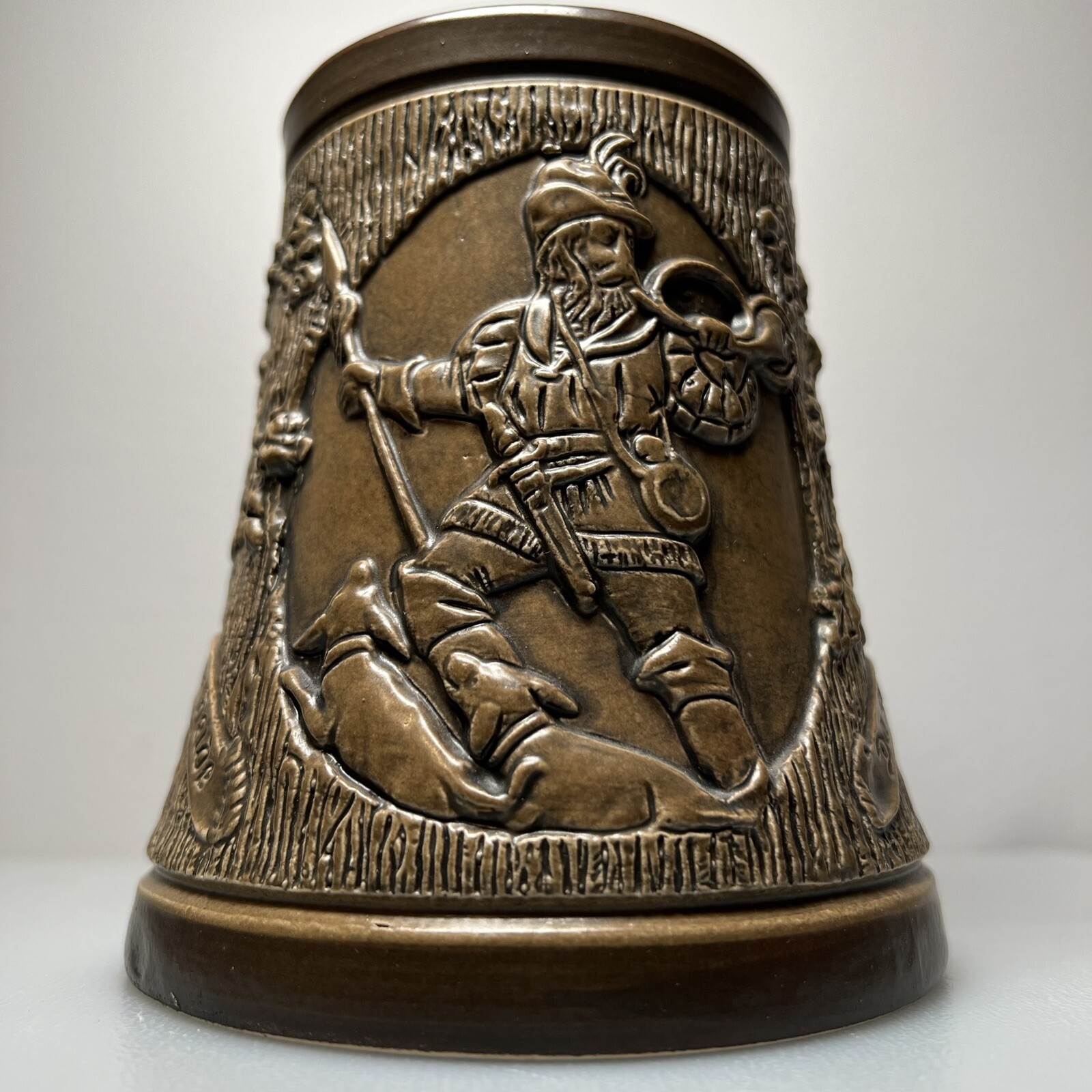 Western Germany Ceramic STAG ELK Beer STEIN MUG Hunter Dogs Black Forest German