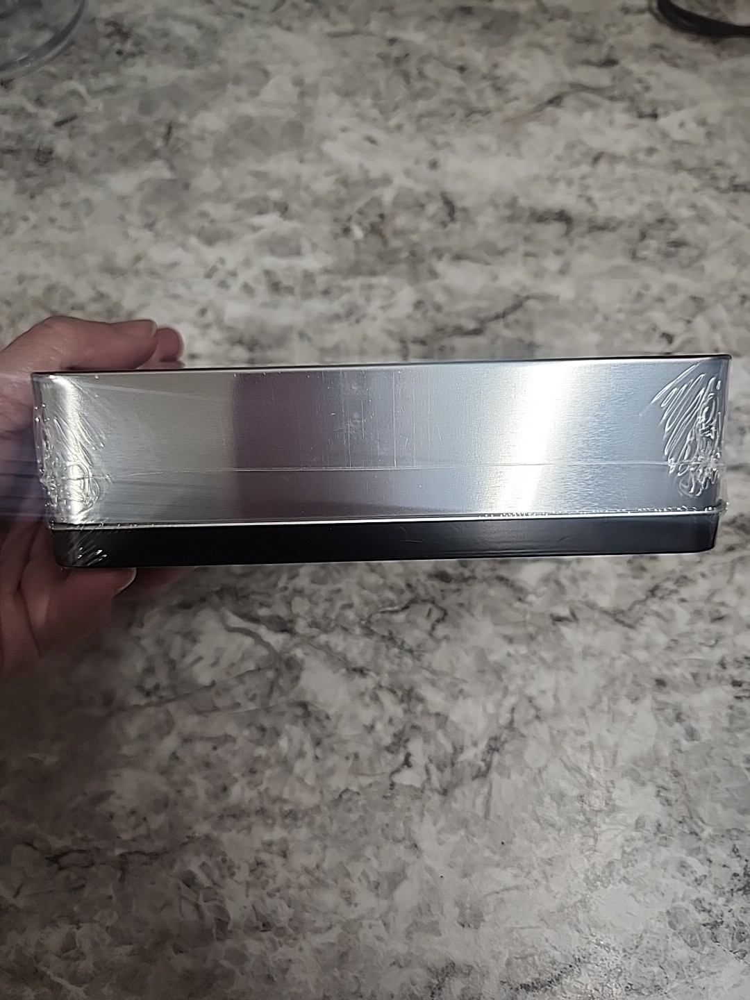 Marvin's Magic: Fifty Amazing Magic Tricks to Amaze and Baffle Metal Tin-NIB