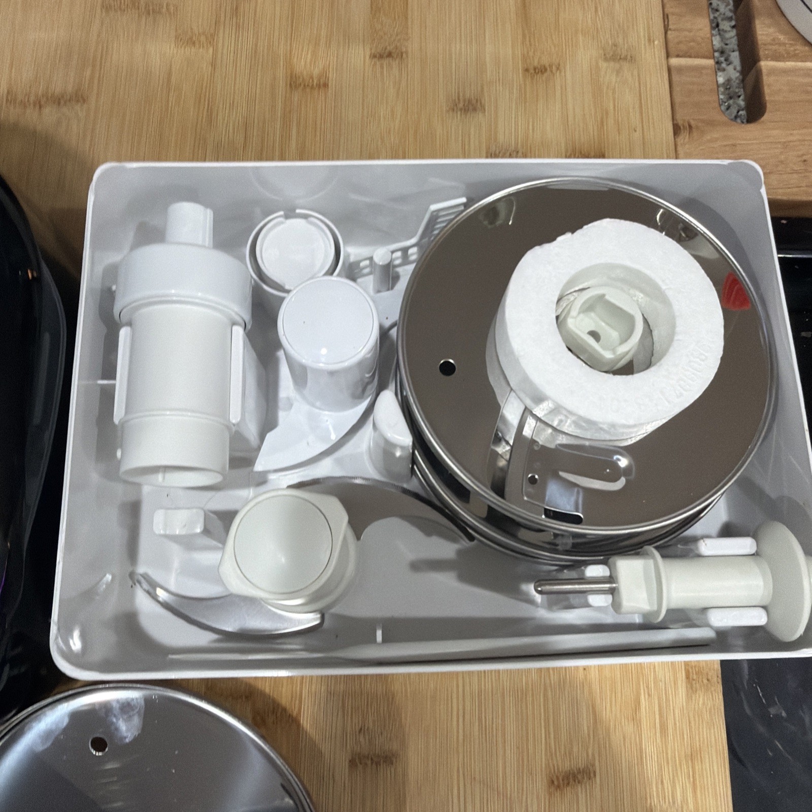 Kitchen Aid Food Processor Plus KitchenAid Attachments bundle Model KFP750OB1 *