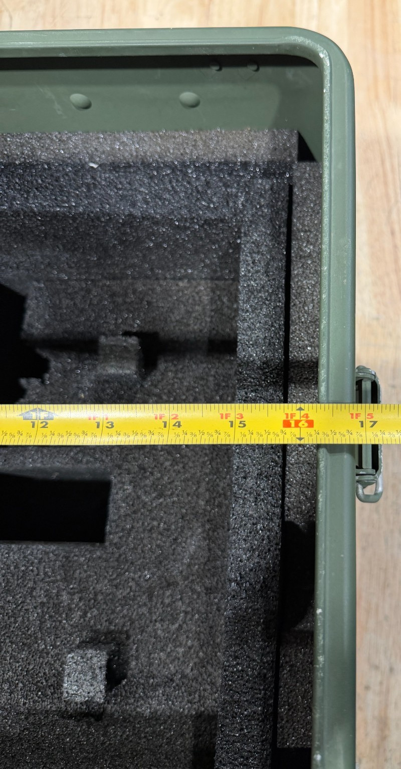 Zarges Metal K470 25.5x18.5x13.75" Military Surplus Storage Case Green