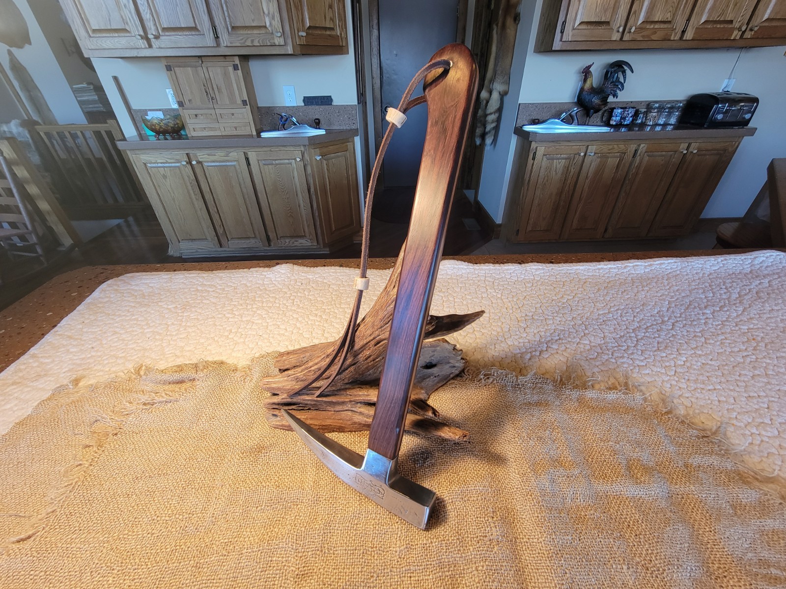 ANTIQUE HIBBARD SPENCER BARTLETT OVB  ROCK PICK PROSPECTOR HAMMER  NEW BRW HDL.