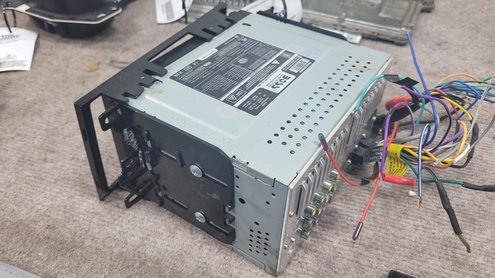 2005 Chevrolet Aftermarket BOSS A/V Equipment AM-FM Stereo 6 disc CD